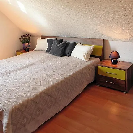 بيت للعطل Holiday Home By Lake Kummerow With Playground, Cleaning Included Verchen